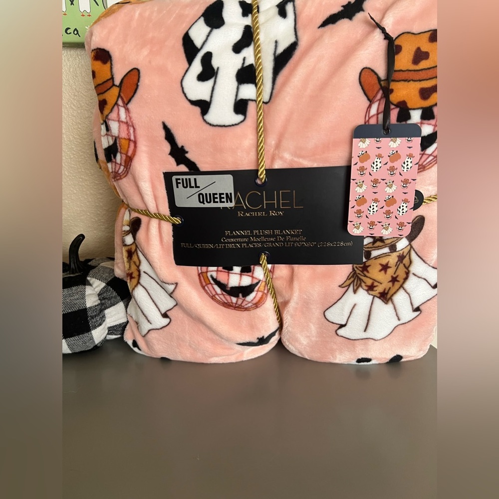 RACHEL Rachel Roy Halloween Plush Blanket - Pink and Black